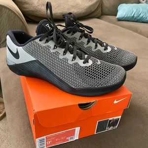 Nike Metcon 5 Friday Night Lights Edition